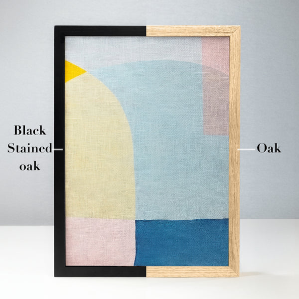 Choose your finish. Crafted from real oak or black-stained oak — VAVIA™ blends into interiors like high-end decor.